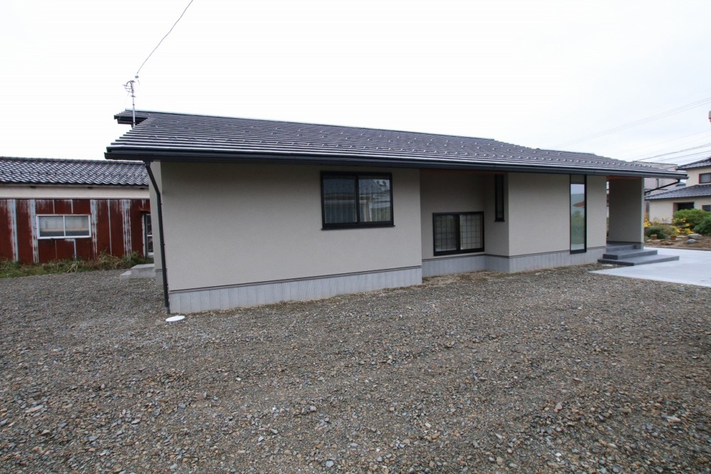 伝統に基づき進化した家（内灘町注文住宅）