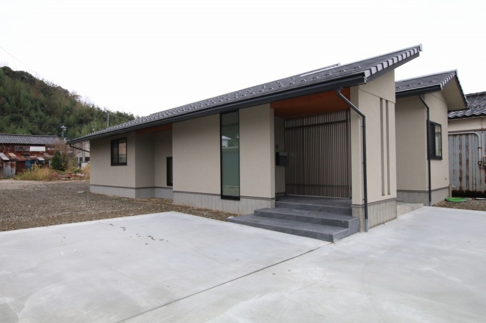 伝統に基づき進化した家(内灘町注文住宅)
